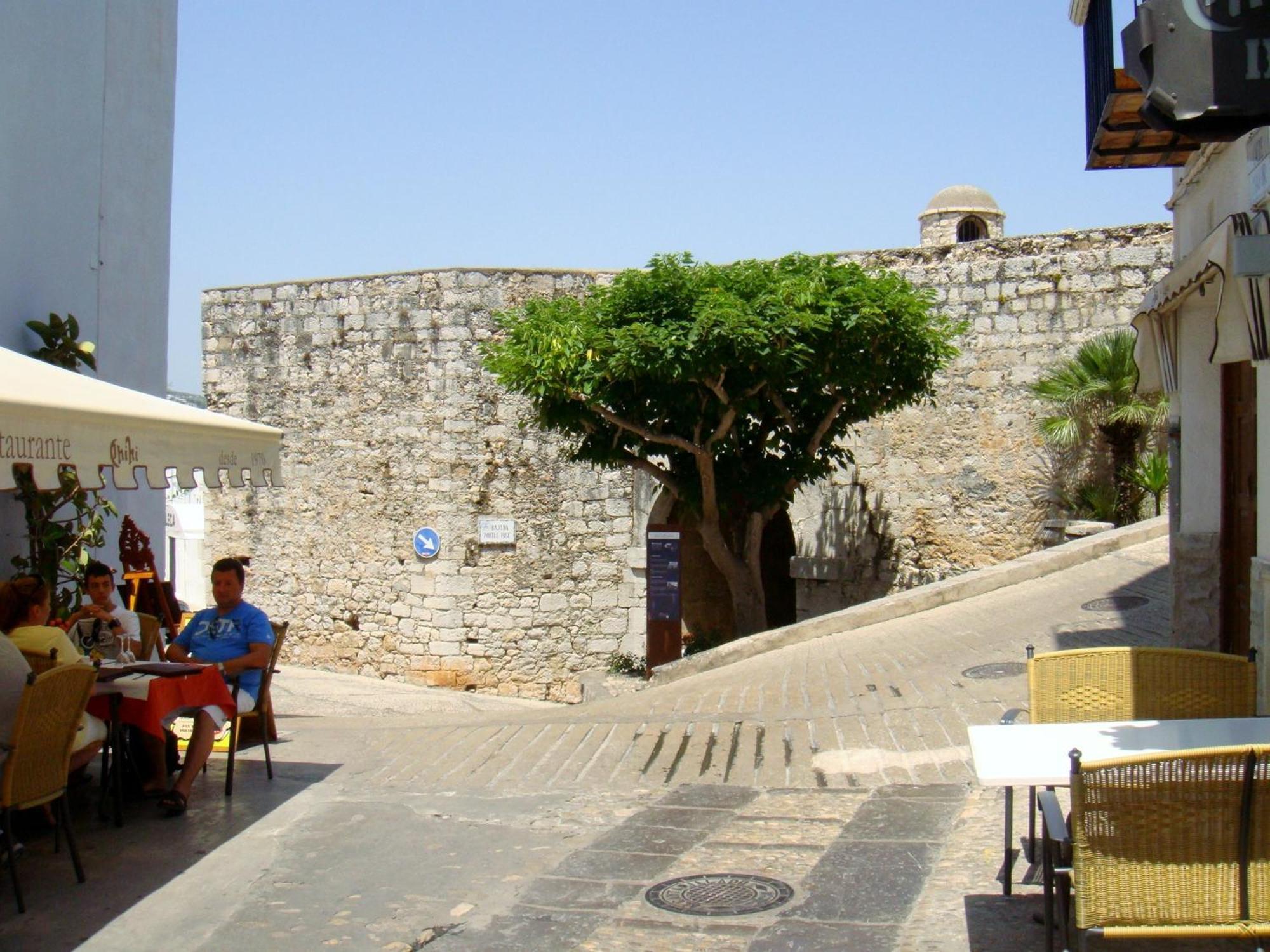 Chiki Hotell Peñíscola Exteriör bild